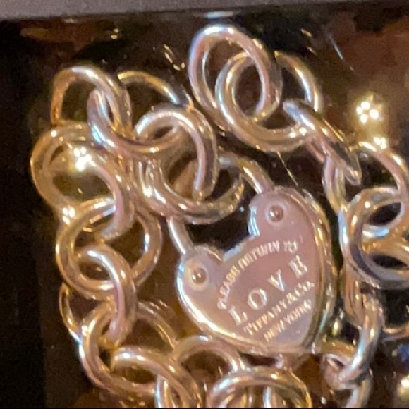 Return To Love Tiffany Bracelet - Picture 4 of 7